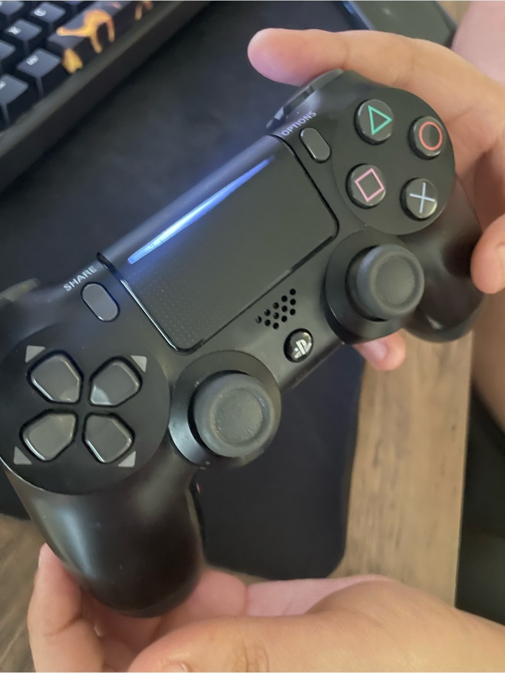 Official Sony PlayStation 4
DualShock 4 Controller Black CUHZCT2U - TESTED
